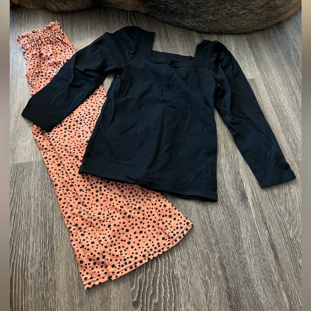 Adorable girls outfit
